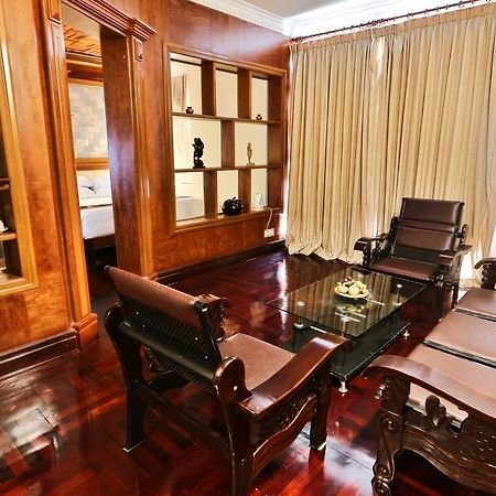 Blue River Hotel بنوم بنه المظهر الخارجي الصورة