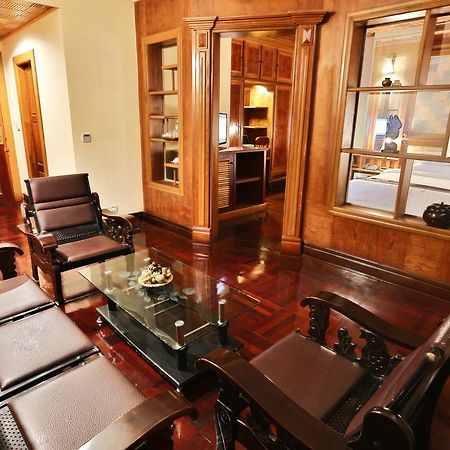 Blue River Hotel بنوم بنه المظهر الخارجي الصورة