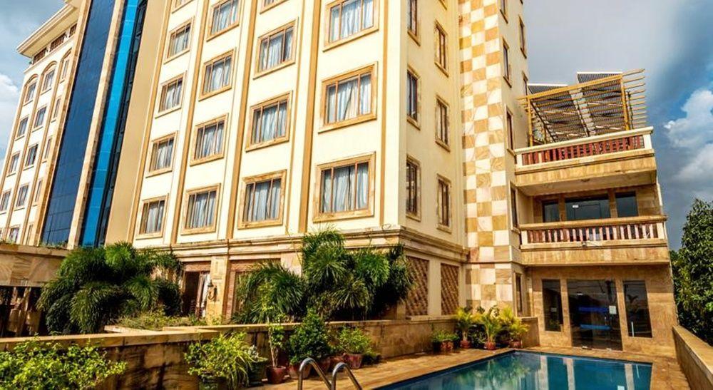 Blue River Hotel بنوم بنه المظهر الخارجي الصورة