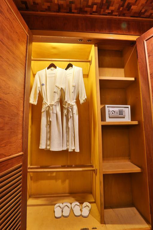 Blue River Hotel بنوم بنه المظهر الخارجي الصورة